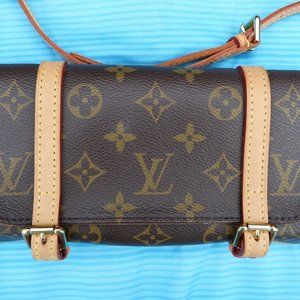 Louis Vuitton Fanny Pack/Clutch M10025